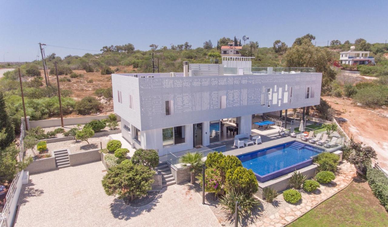 פרוטאראס Chloe Luxury Villas מראה חיצוני תמונה