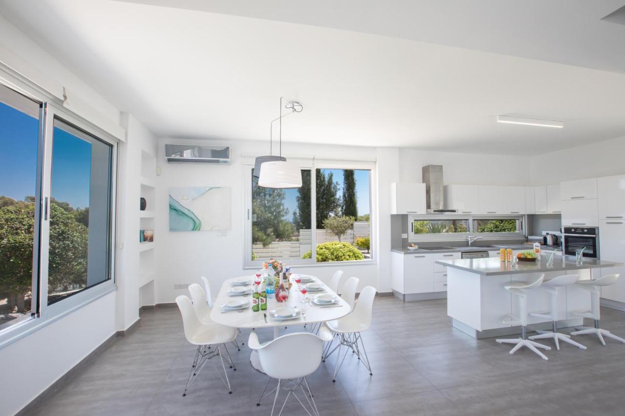 פרוטאראס Chloe Luxury Villas מראה חיצוני תמונה
