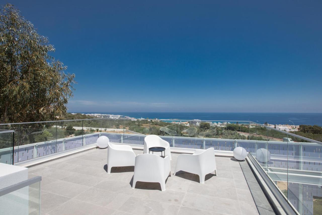 פרוטאראס Chloe Luxury Villas מראה חיצוני תמונה