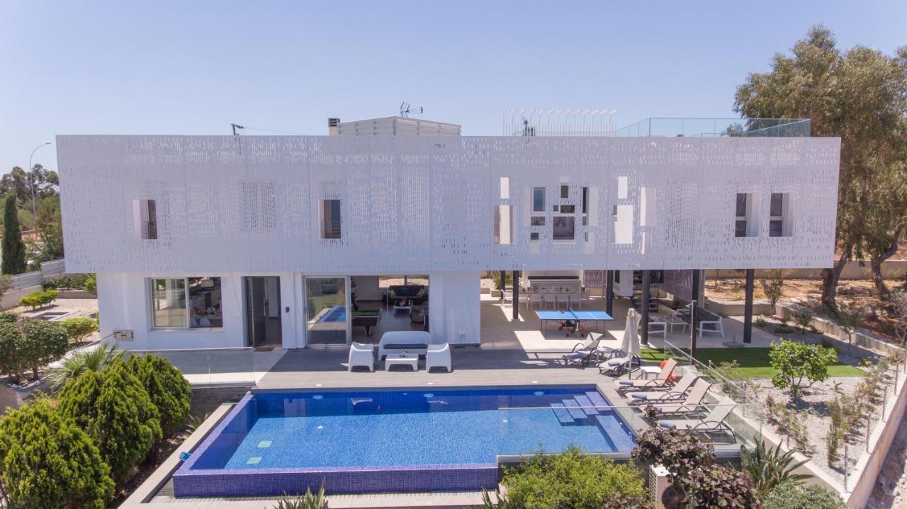 פרוטאראס Chloe Luxury Villas מראה חיצוני תמונה