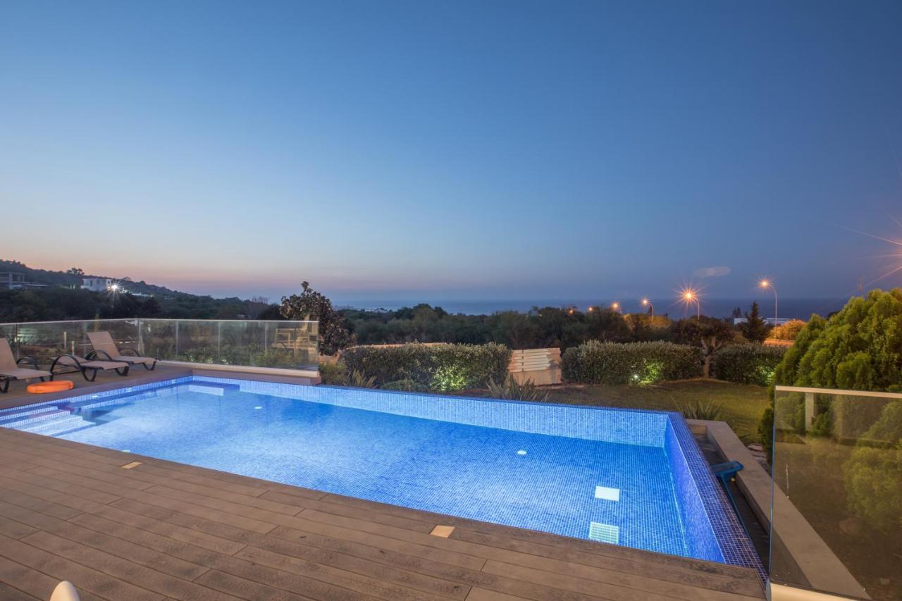פרוטאראס Chloe Luxury Villas מראה חיצוני תמונה
