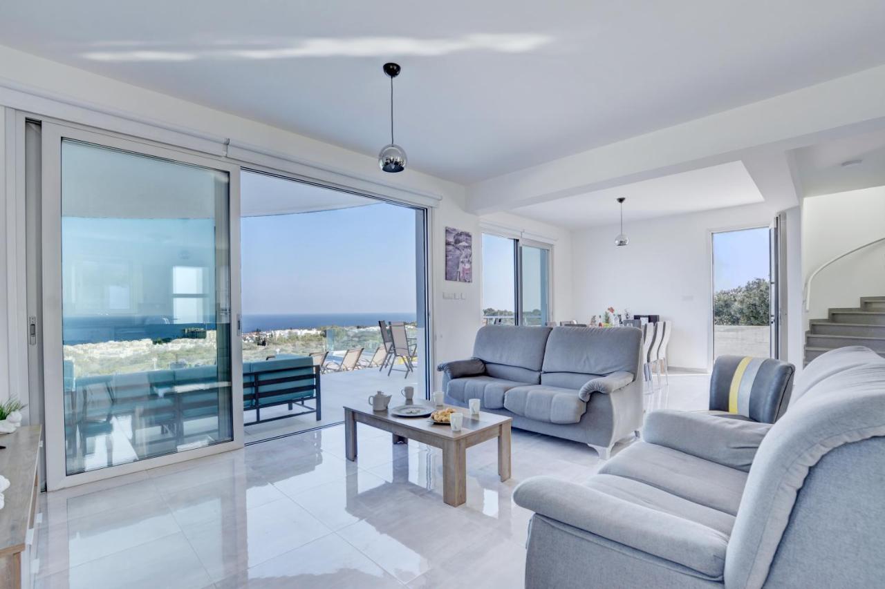 פרוטאראס Chloe Luxury Villas מראה חיצוני תמונה